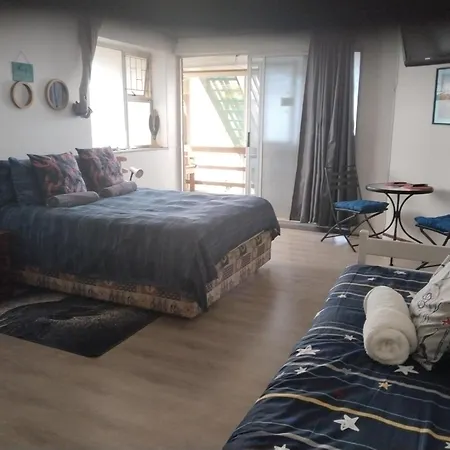Ryans Surf Cabin Jeffreysbaai Buitenkant foto